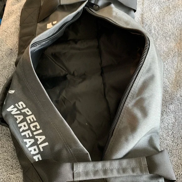 NWOT Gray PAINKLLR US Air Force Special Warfare Workout Sandbag (Never Used) - Picture 9 of 9